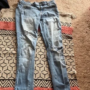 Super skinny ripped jeans from Hollister, hip size 27.